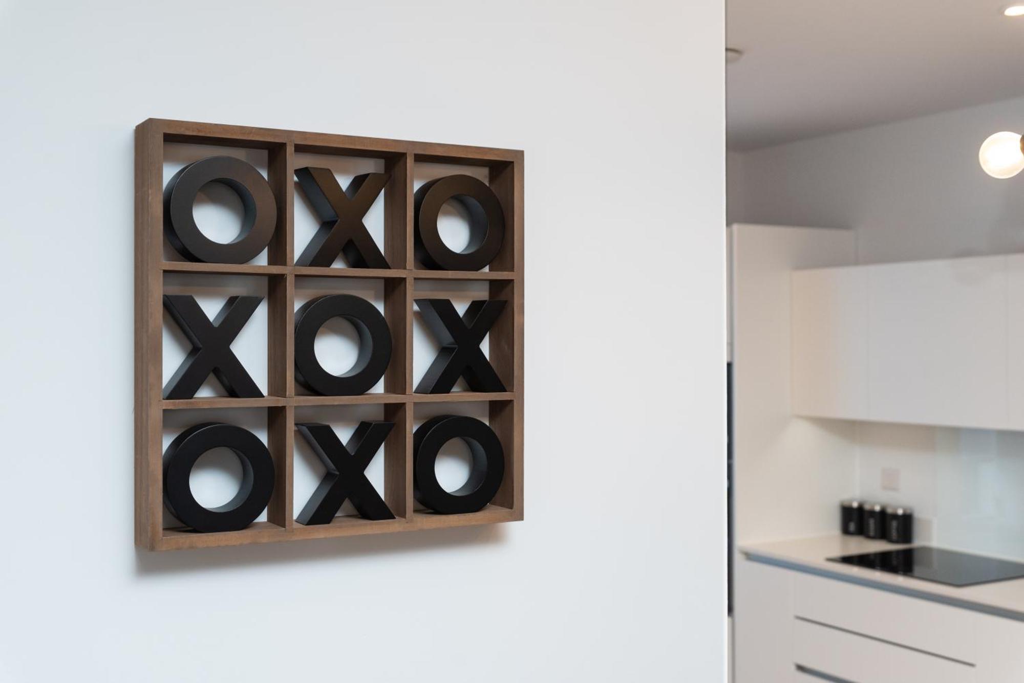 Modern 5 Bedroom Town House With Off St Parking Bristol